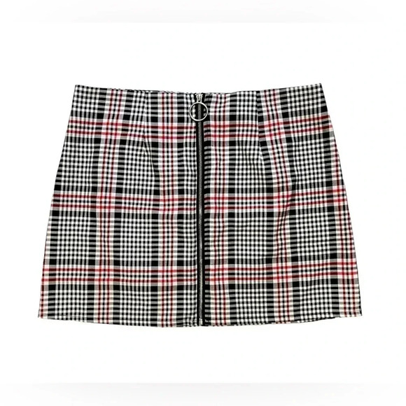 Forever 21 Dresses & Skirts - NWT Forever 21 Plus Size Y2K Zip Front Mini Skirt